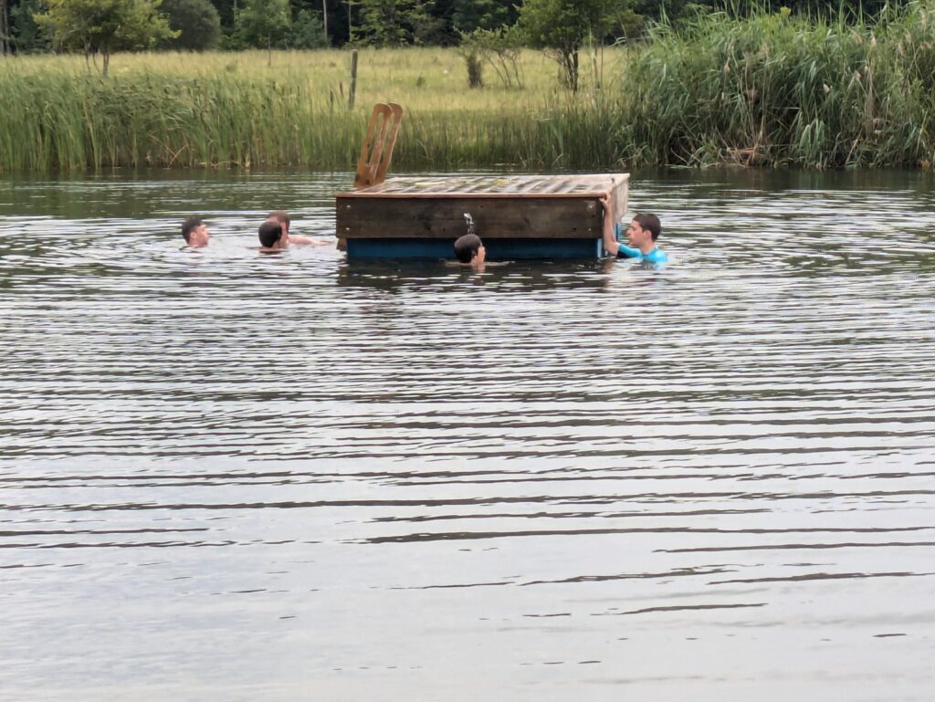 pxl 20240704 215552265.mp